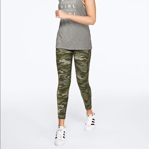 PINK | Camo Ultimate Leggings